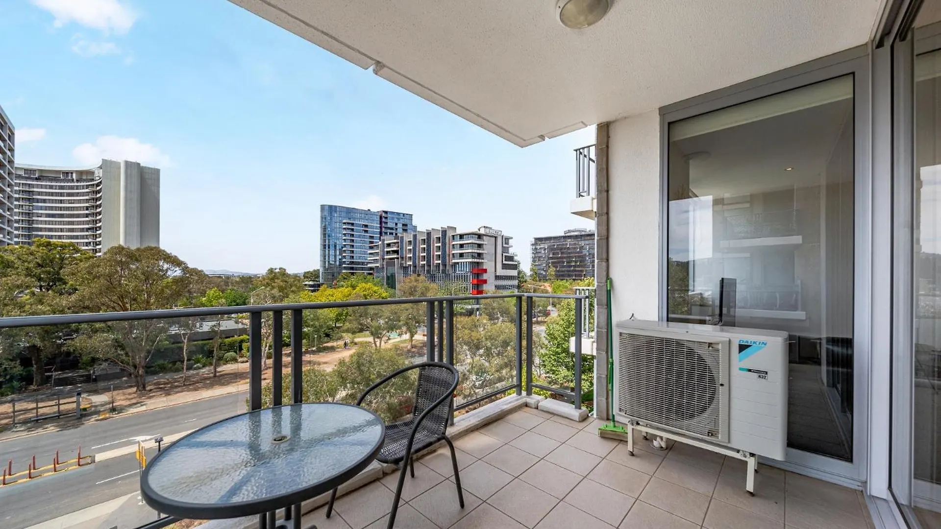 Lägenhet Stylish 1-Bed Flat With Pool Bbq & Sauna Access Canberra Australien